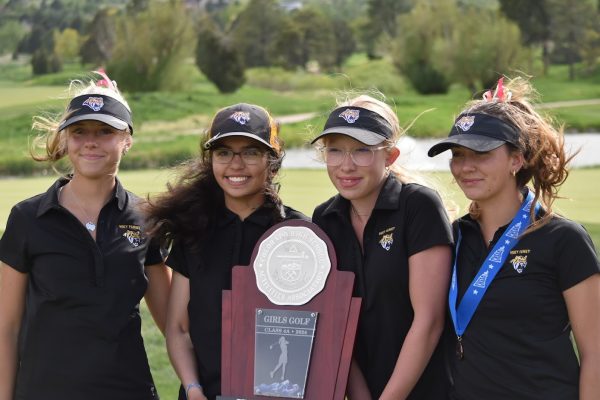 Spring Preview: Girls Golf Team