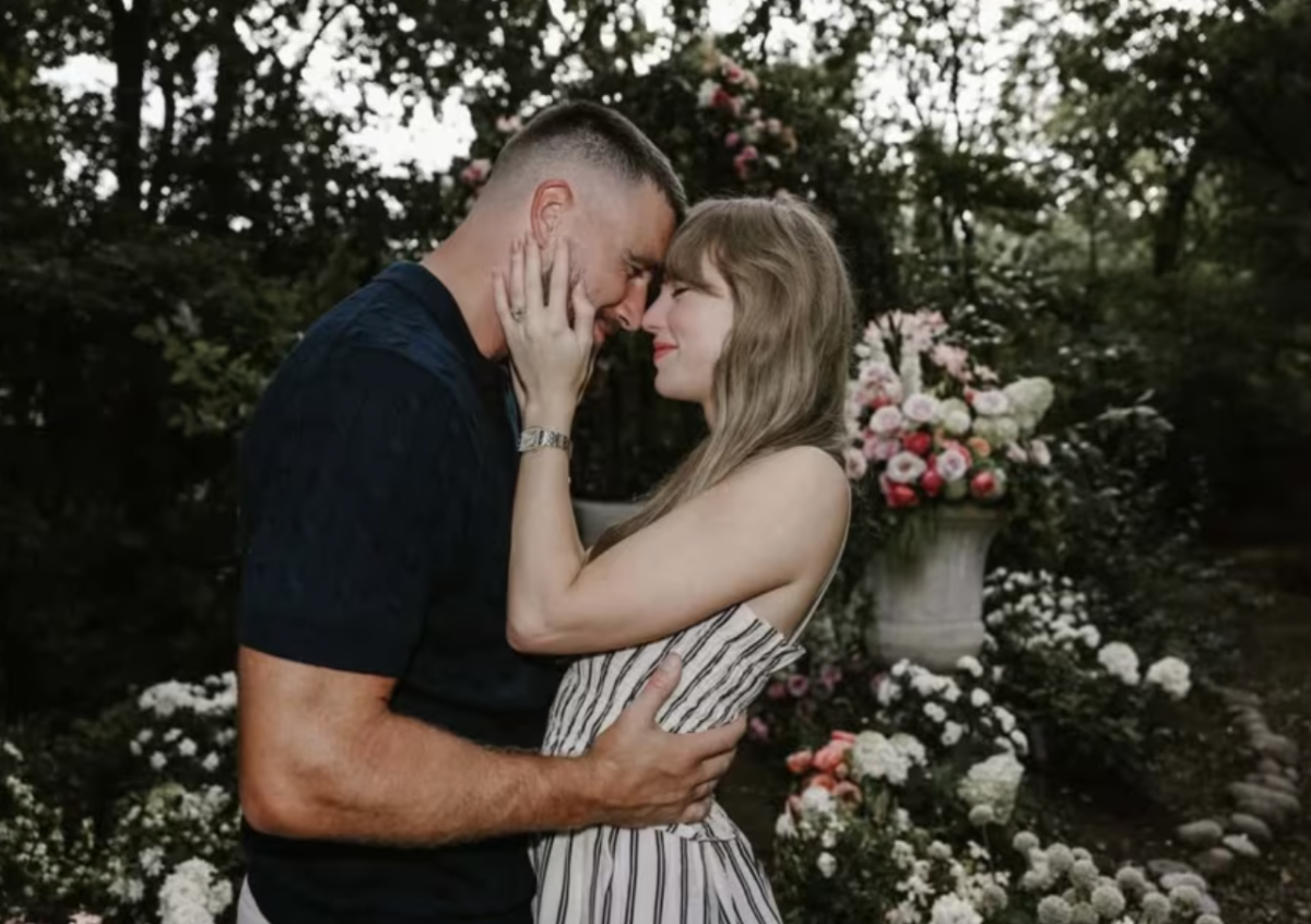 Travis Kelce pops the question!