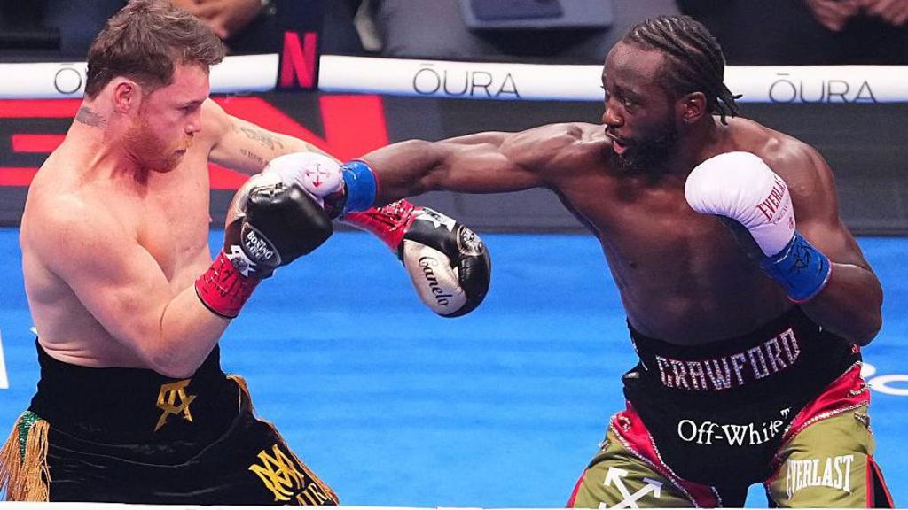 Crawford Defeats the Boxing Champion Canelo