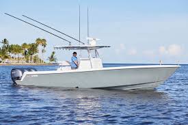 The Contender 35ST